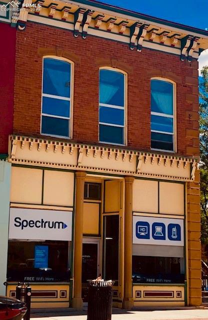 402 Main Street - Photo 1