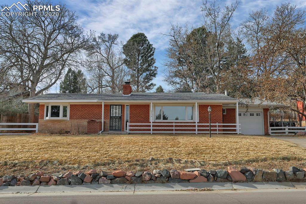 806 Orion Drive - Photo 1