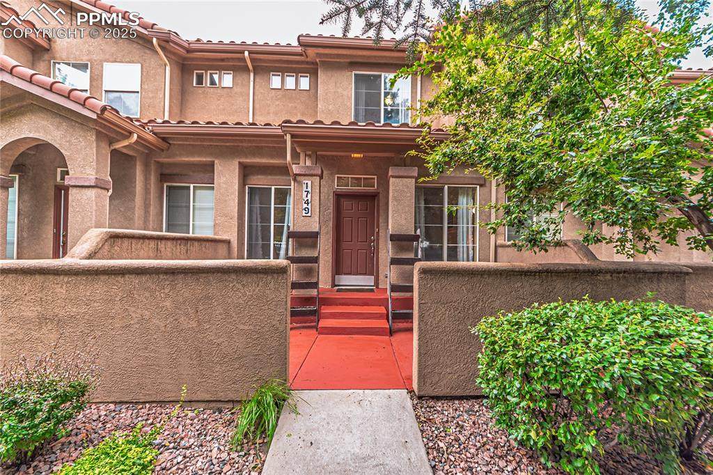 1749 Courtyard Heights - Photo 1