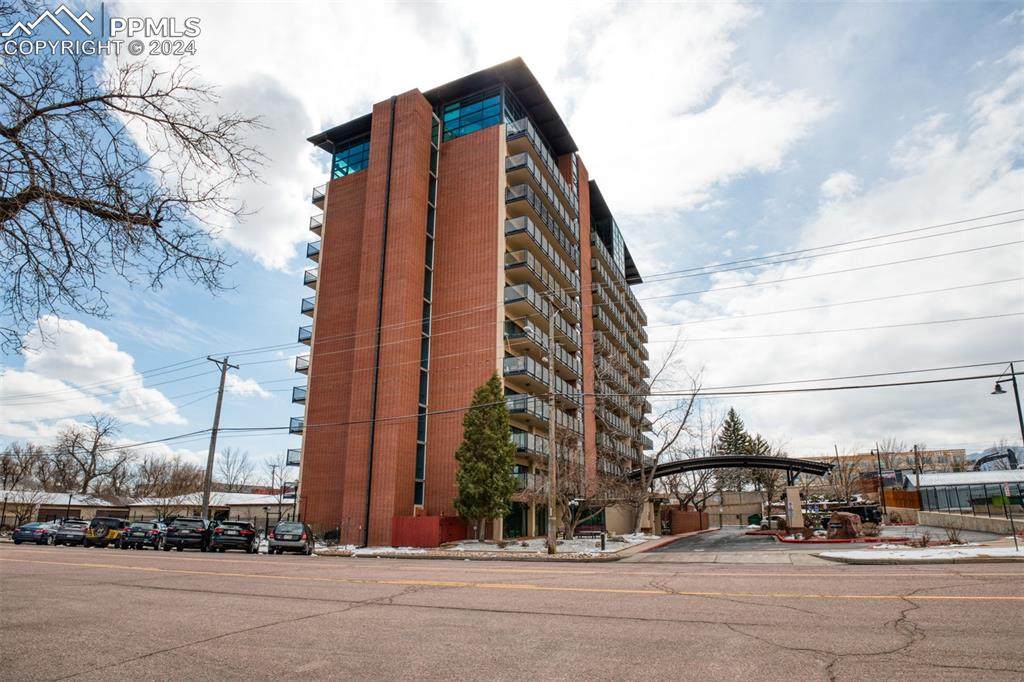 417 Kiowa Street - Photo 1