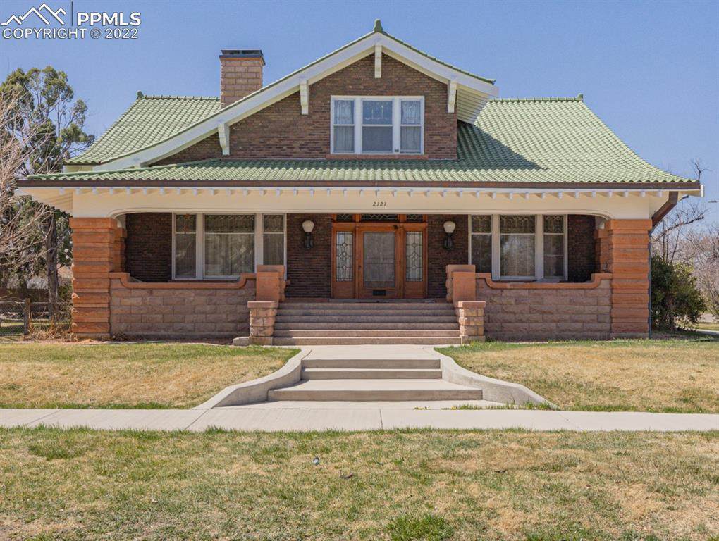 2121 Elizabeth Street - Photo 1