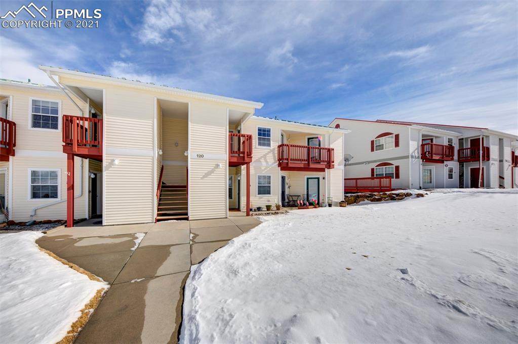 120 Whalen Avenue - Photo 1