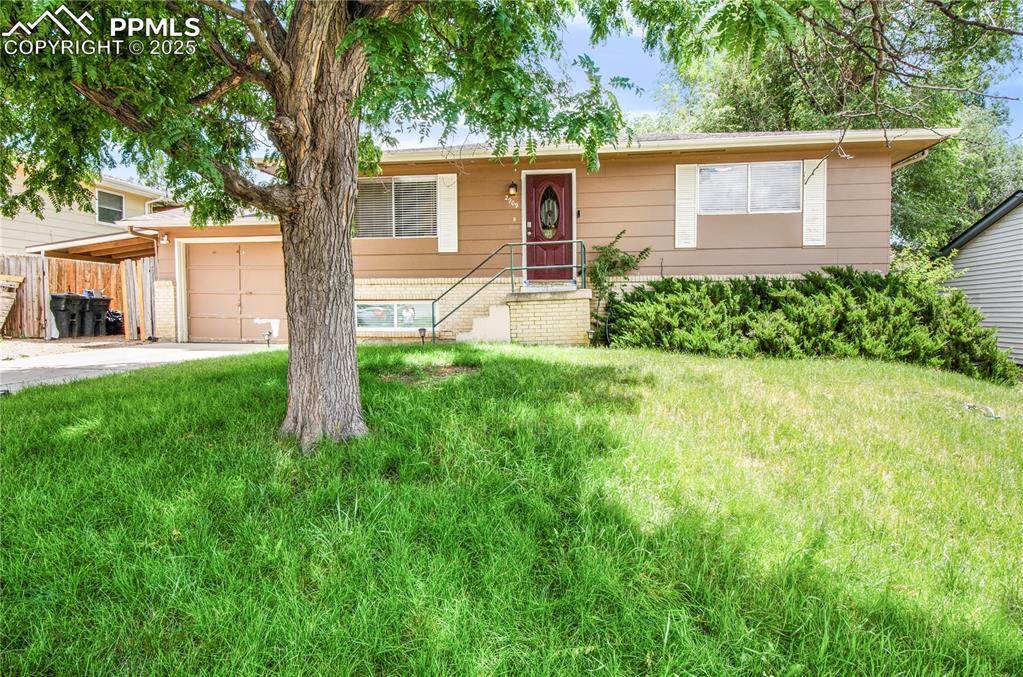 2909 Del Mar Circle - Photo 1