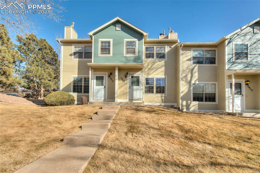 7915 Lexington Park Drive - Photo 1