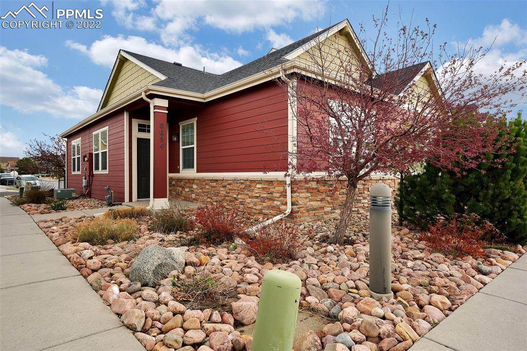 8694 Quinn Point - Photo 1
