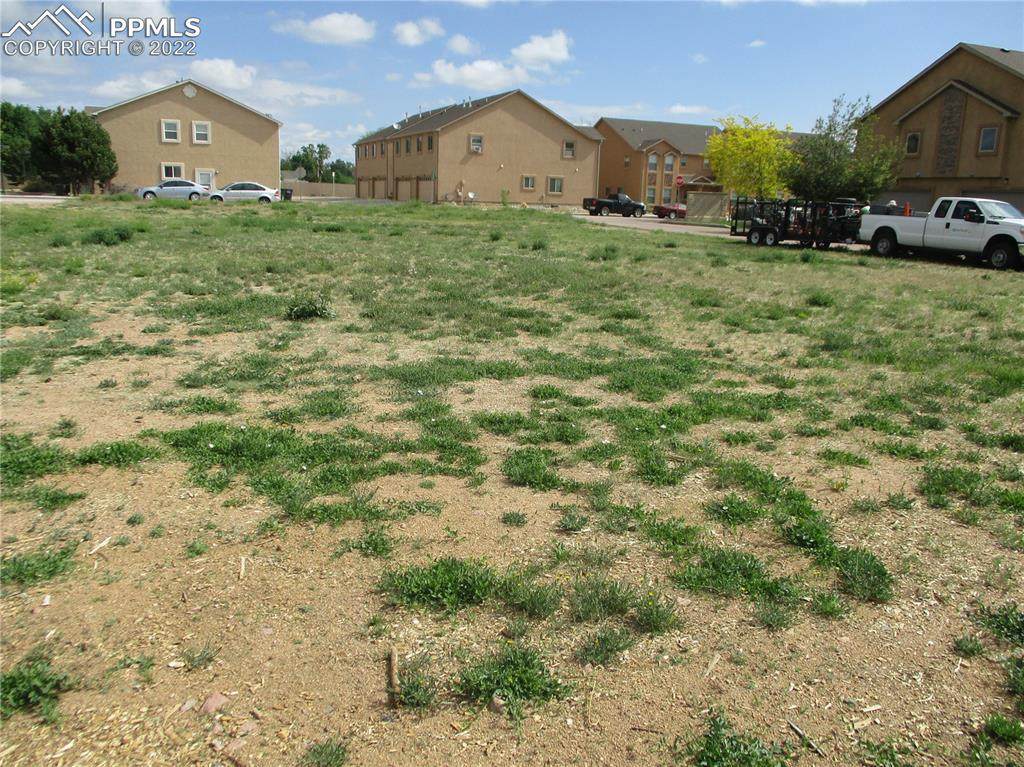 7105 Bracken Place - Photo 1