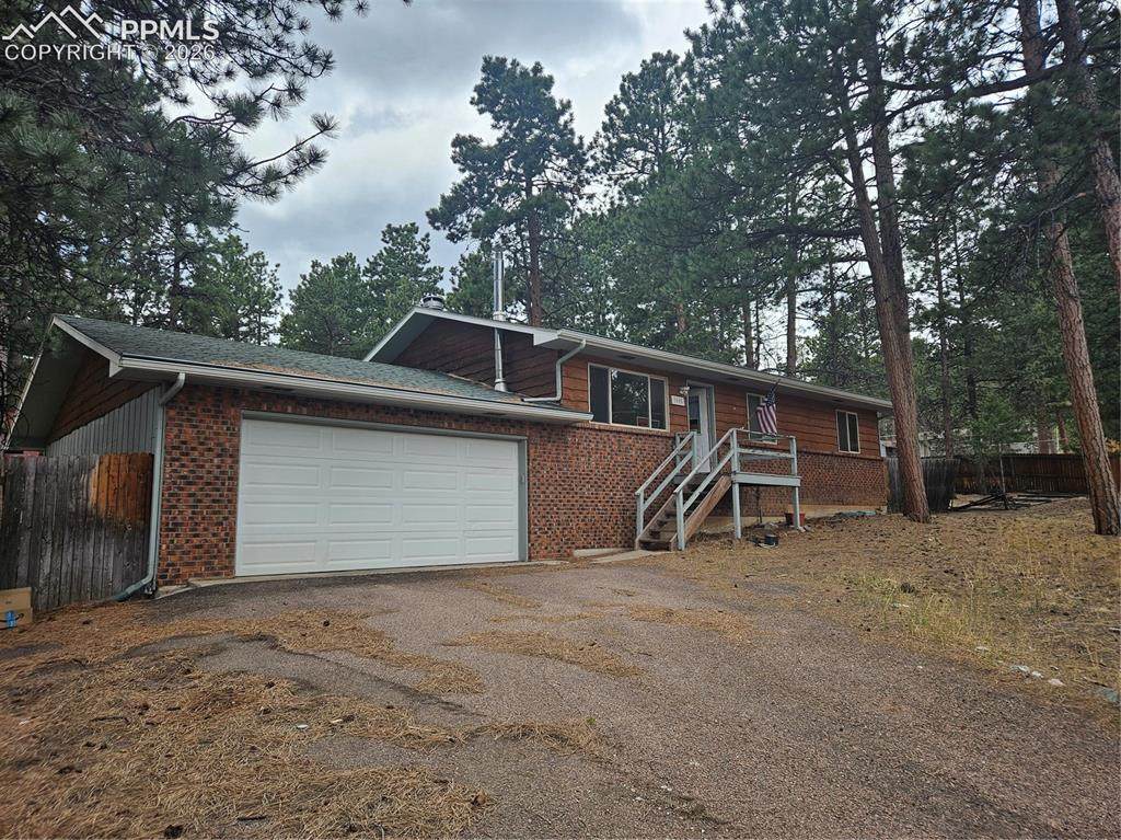 1005 Lorraine Avenue - Photo 1