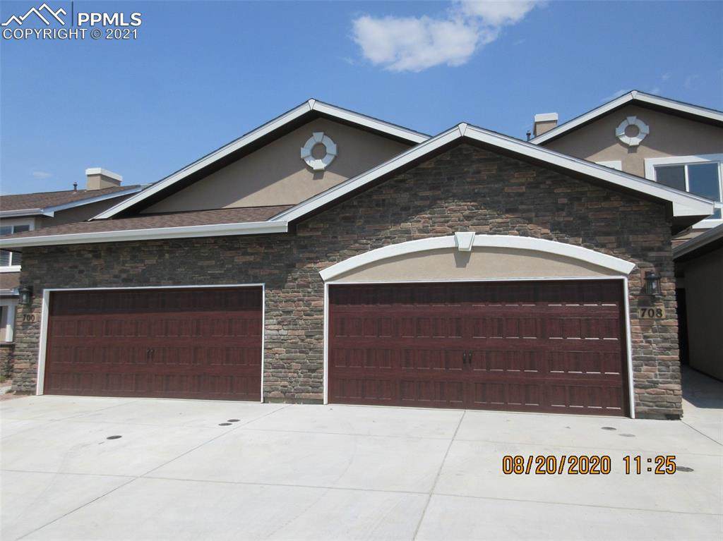 708 Brambleberry Heights - Photo 1