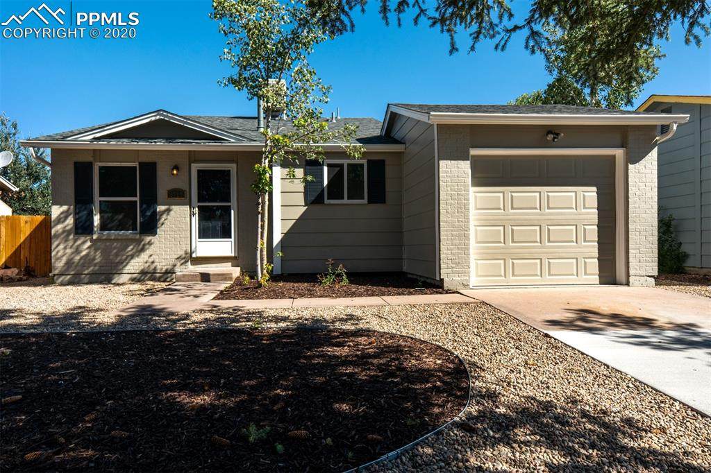 6720 Parkridge Court - Photo 1