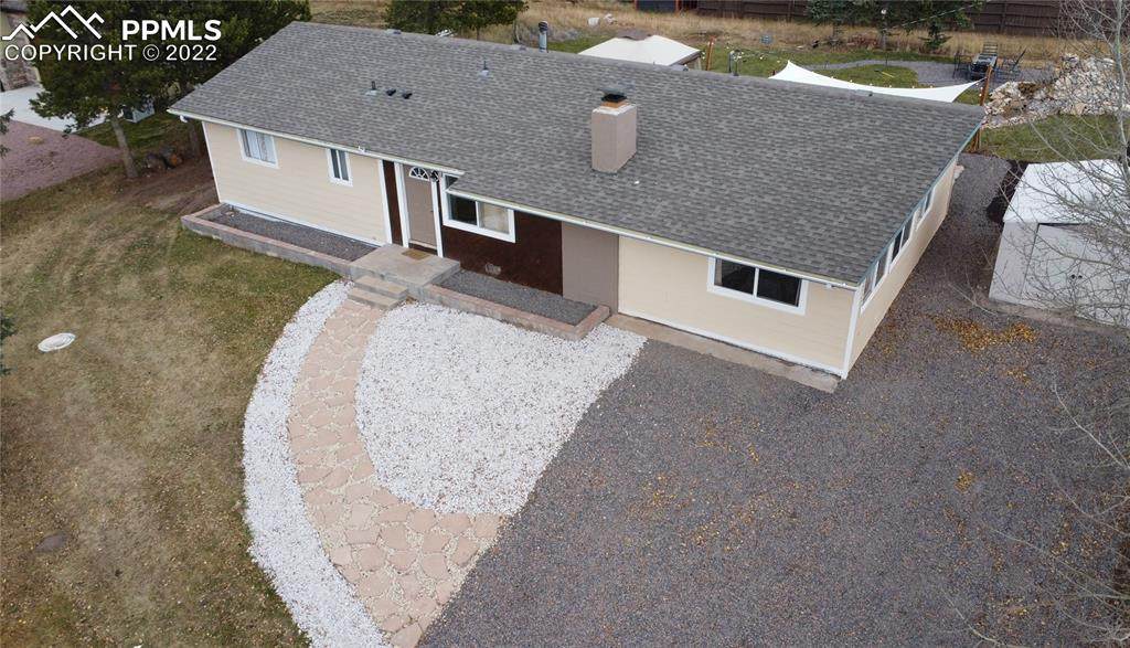 1005 Baldwin Street - Photo 1
