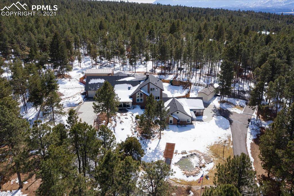 2525 Evergreen Road - Photo 1