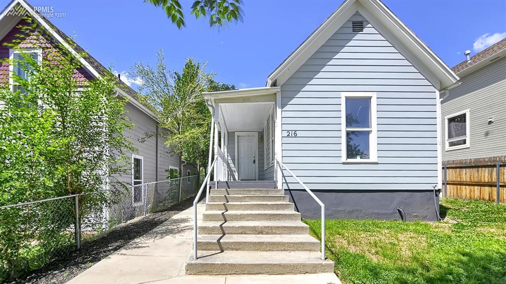216 7th Street - Photo 1