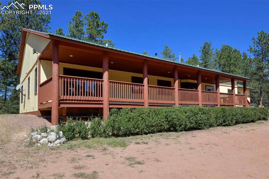 235 Beaver Creek Circle - Photo 1