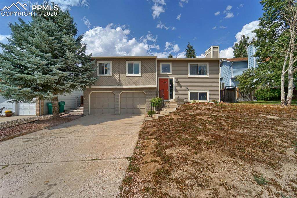 4255 Scotch Pine Drive - Photo 1