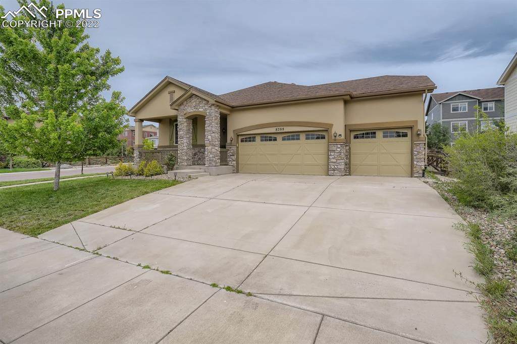 8208 Hollygrape Loop - Photo 1