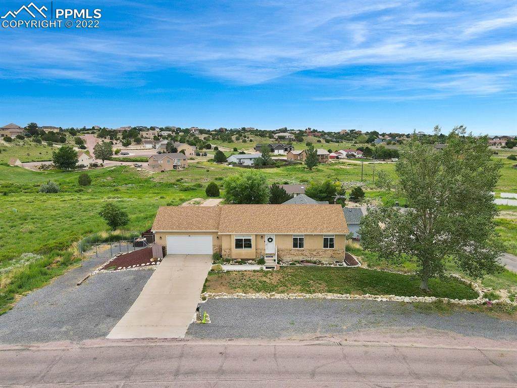 922 Greenway Avenue - Photo 1