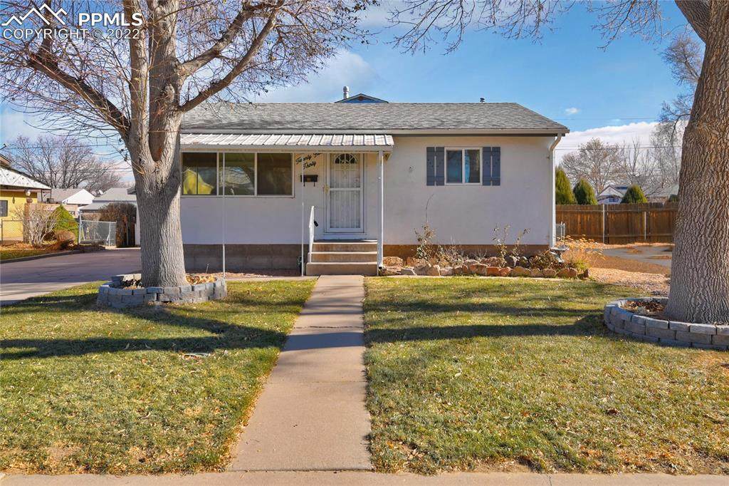 2530 Driftwood Lane - Photo 1