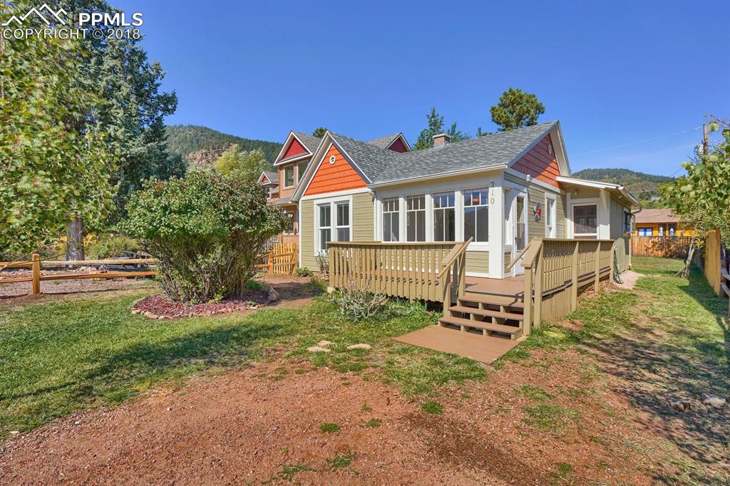 210 South Valley Road - Photo 1