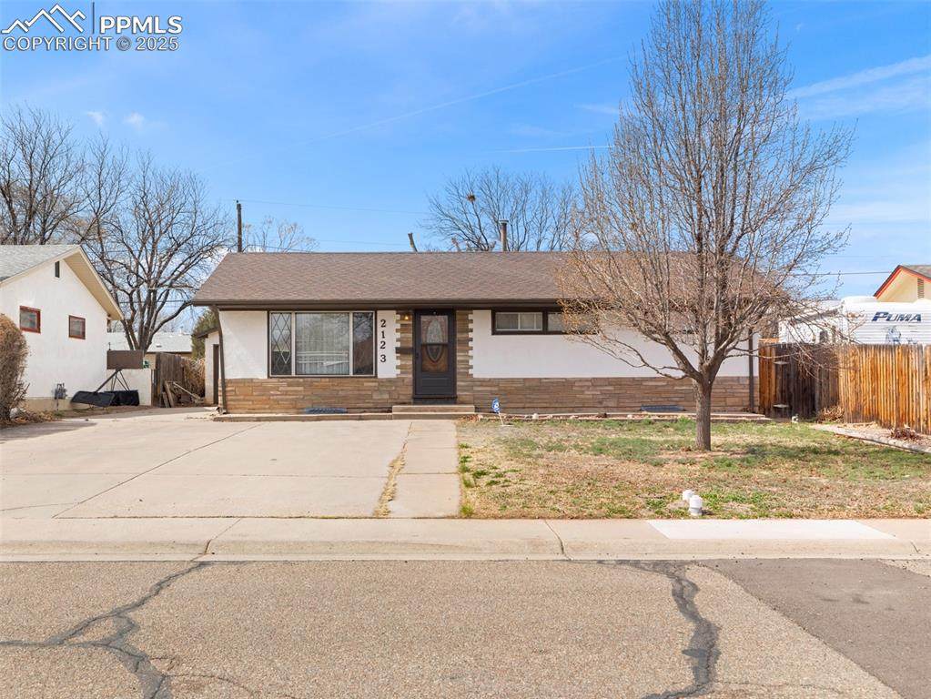 2123 Ridgewood Lane - Photo 1