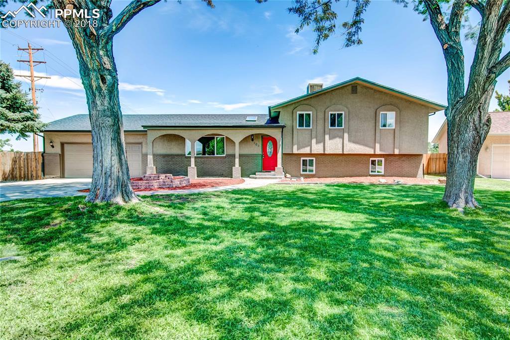 102 Encino Drive - Photo 1