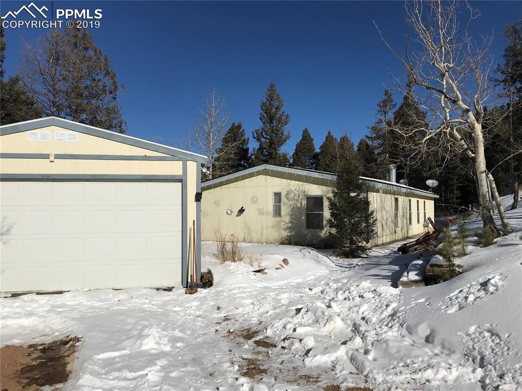 433 Bennett Drive - Photo 1