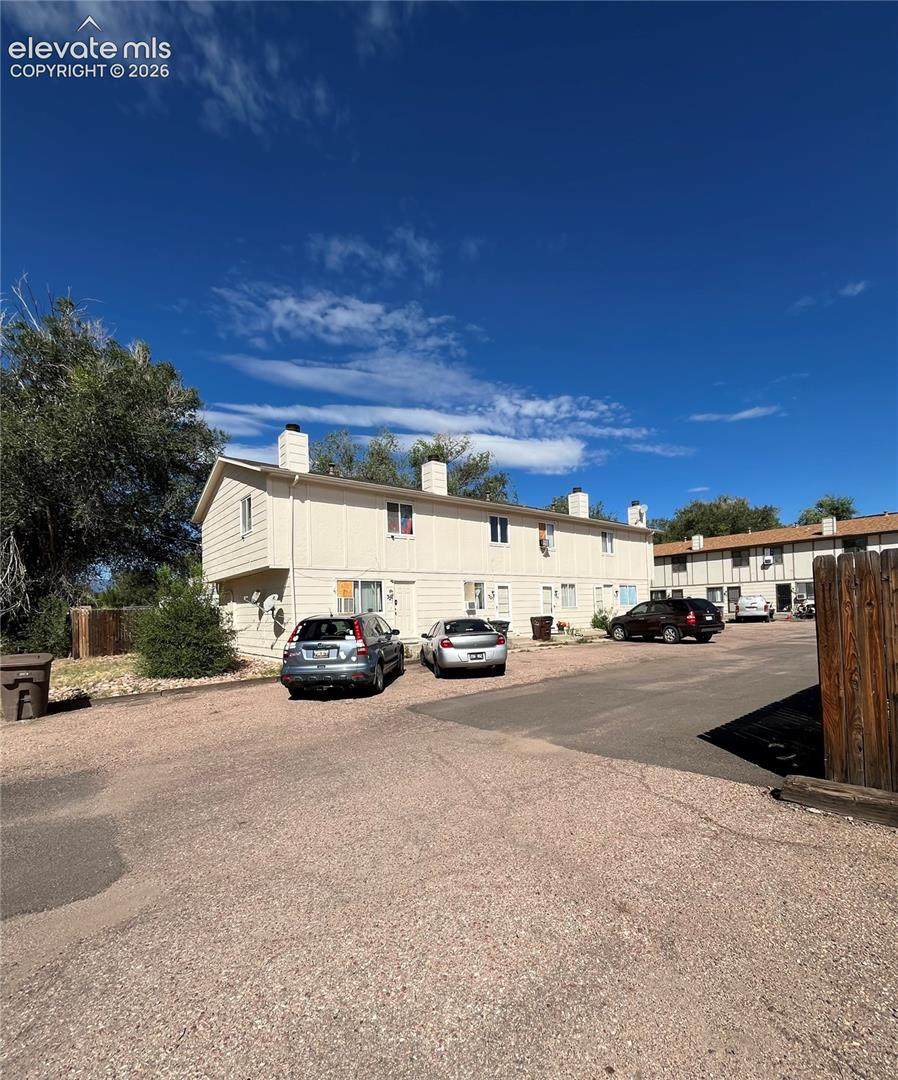 321 iowa Avenue - Photo 1