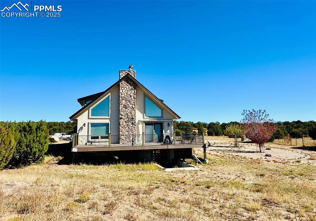 205 Hoofprint Court - Photo 1