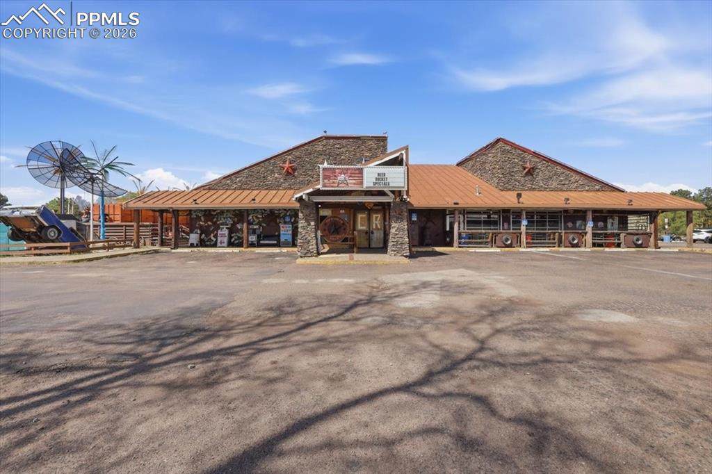 3330 Academy Boulevard - Photo 1