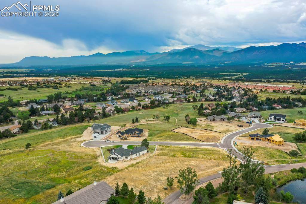 385 Mission Hill Way - Photo 1