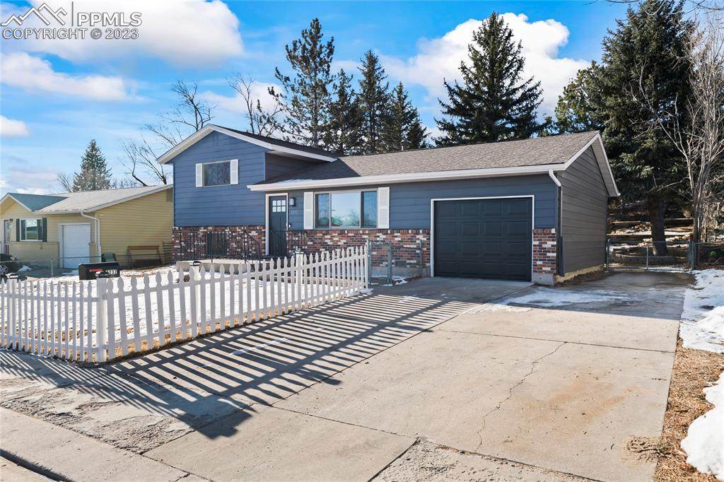2232 Sumter Drive - Photo 1