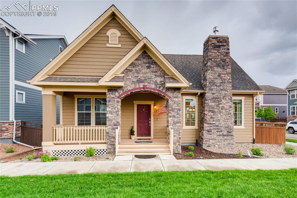 105 Mayflower Street - Photo 1