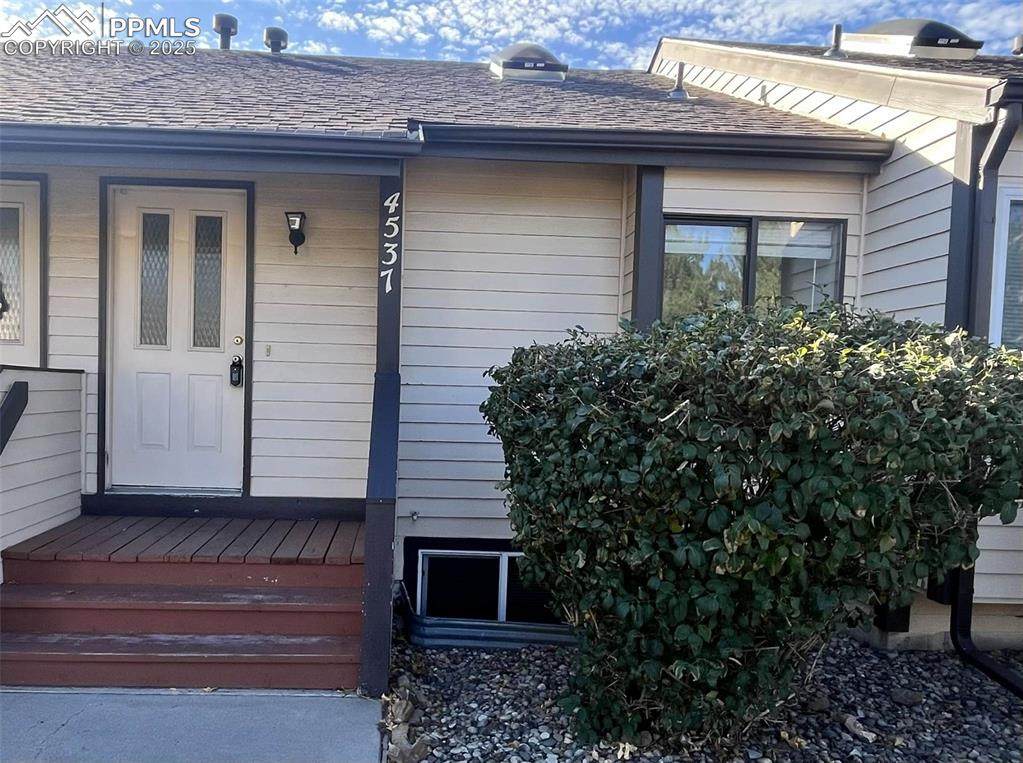 4537 Lamplighter Circle - Photo 1