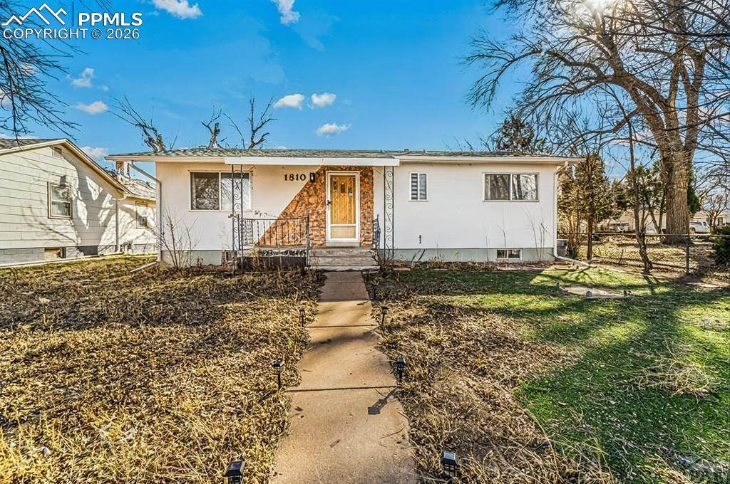 1810 Jones Avenue - Photo 1