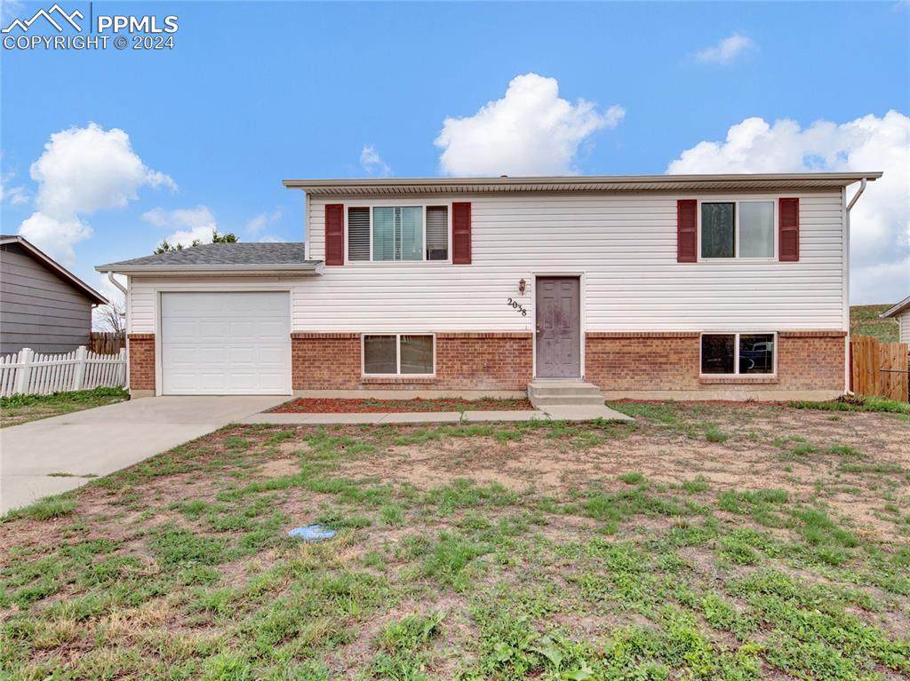 2038 Chamberlin - Photo 1