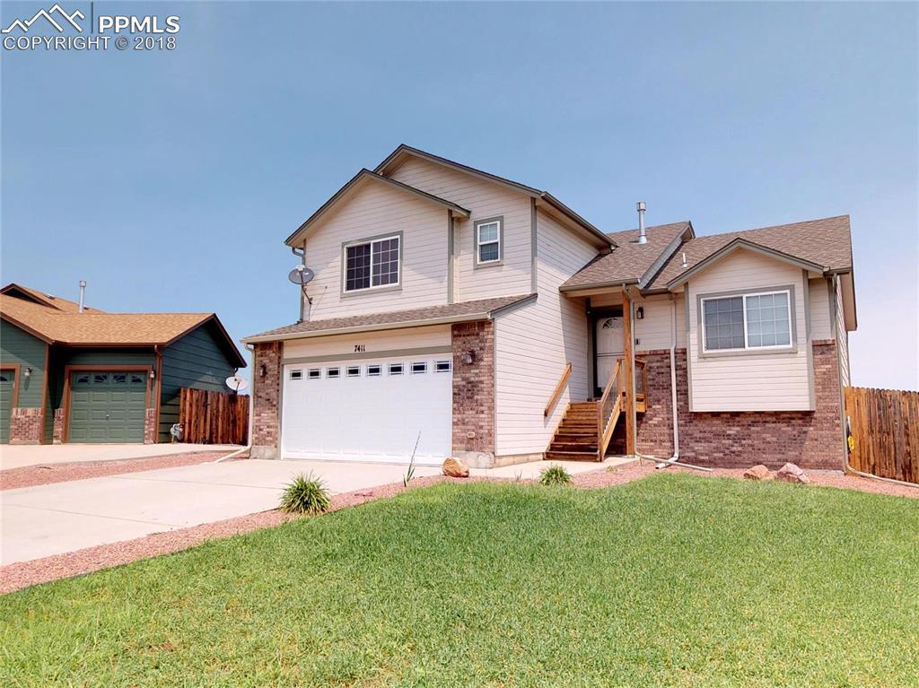 7411 Sun Prairie Drive - Photo 1