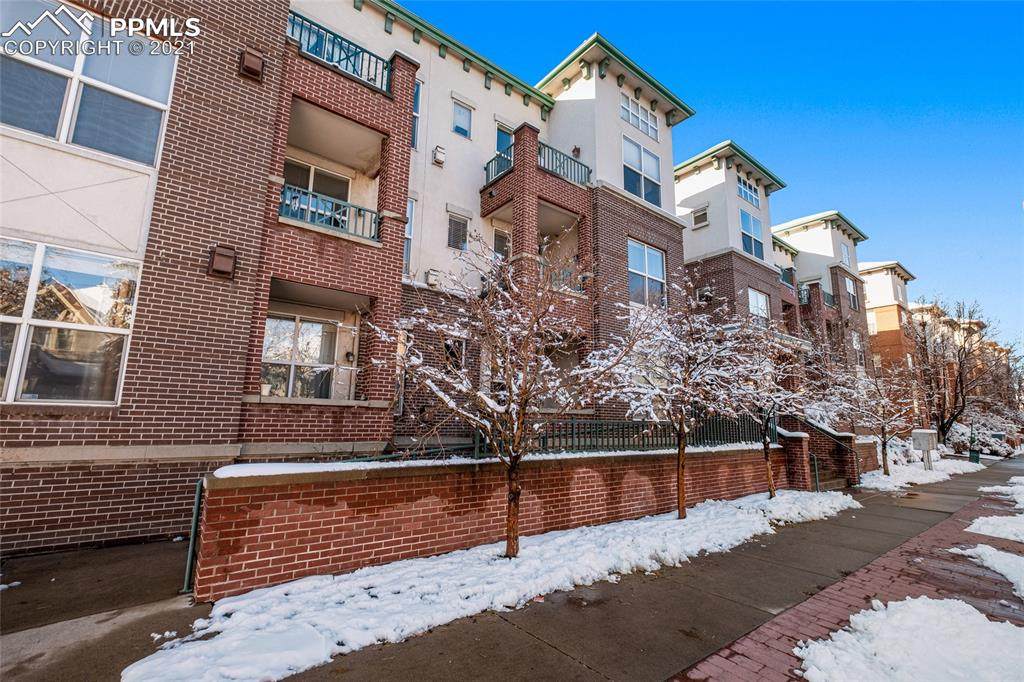 1727 Pearl Street - Photo 1