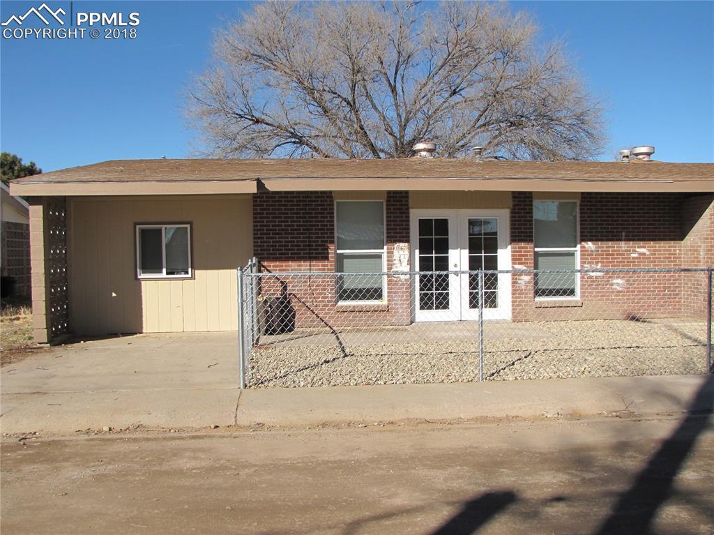 405 Windsor Lane - Photo 1