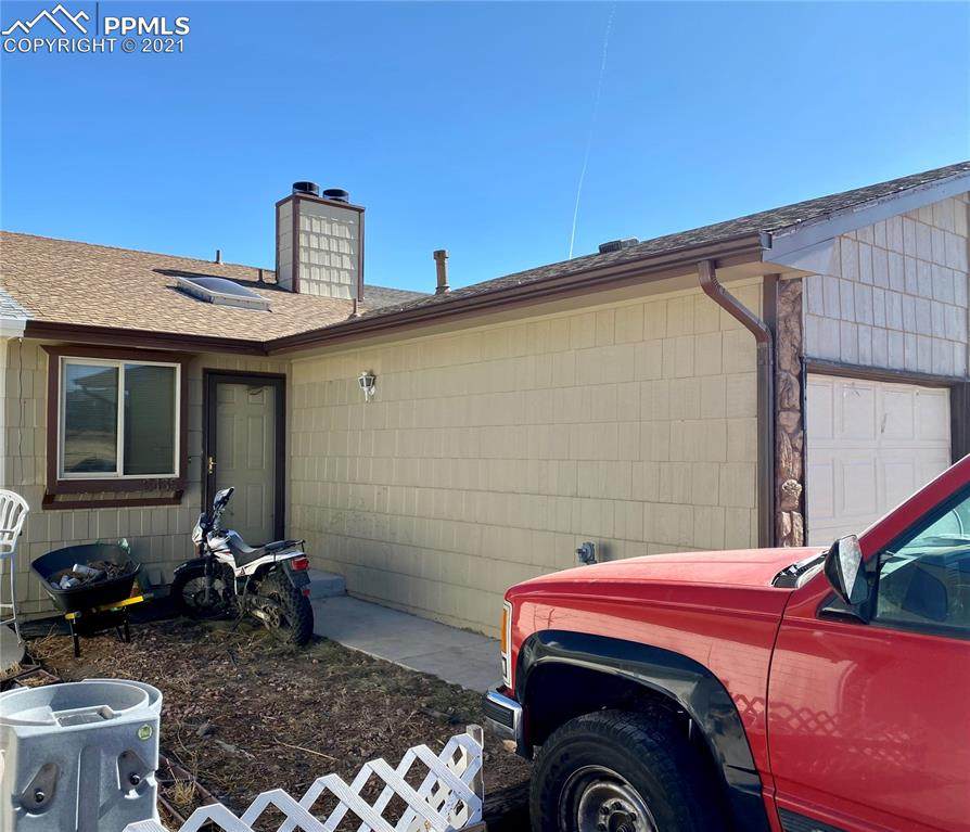 2435 Shawnee Drive - Photo 1