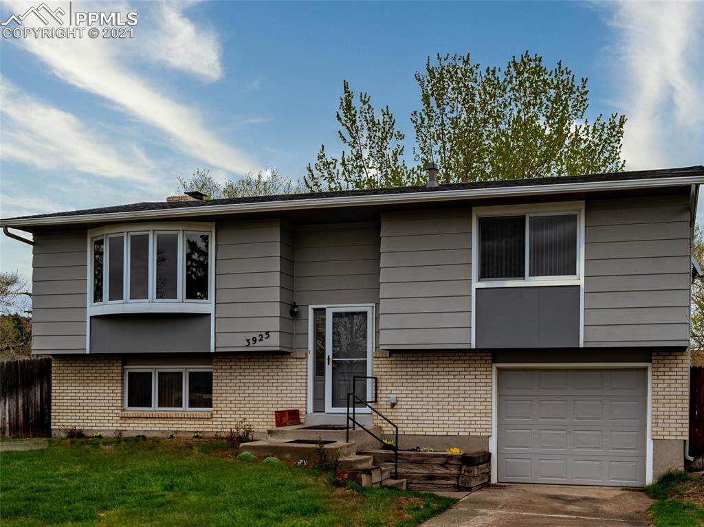 3925 Hancock Avenue - Photo 1