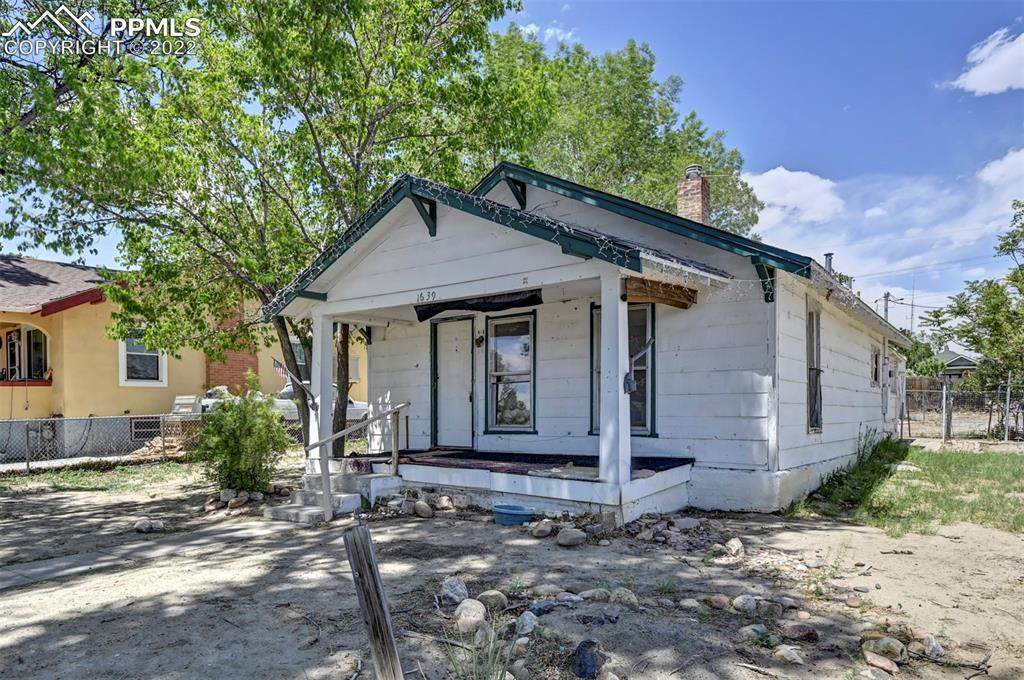 1639 8th Street - Photo 1