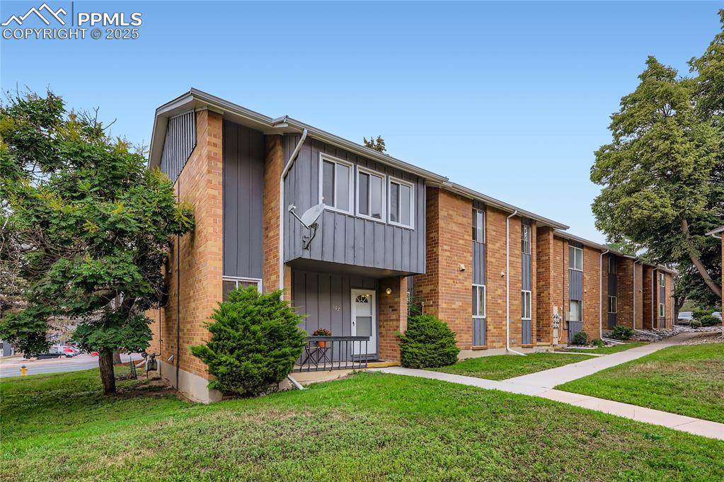1625 Murray Boulevard - Photo 1