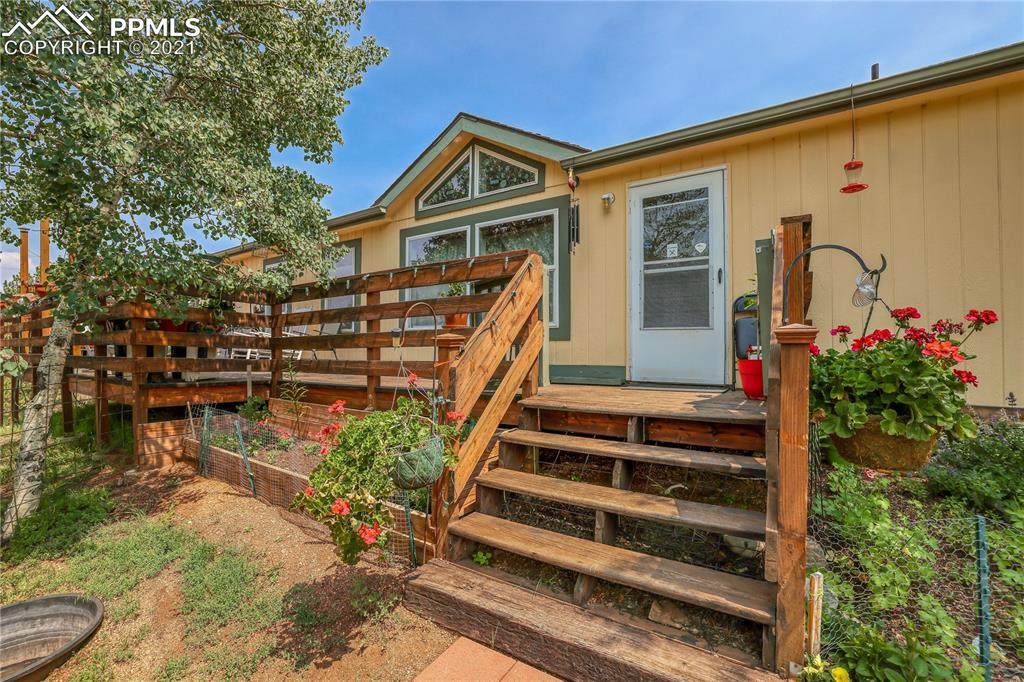 384 Columbine Road - Photo 1