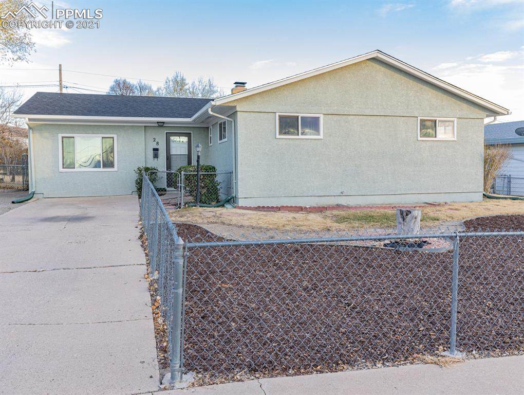 28 Loch Lomond Lane - Photo 1