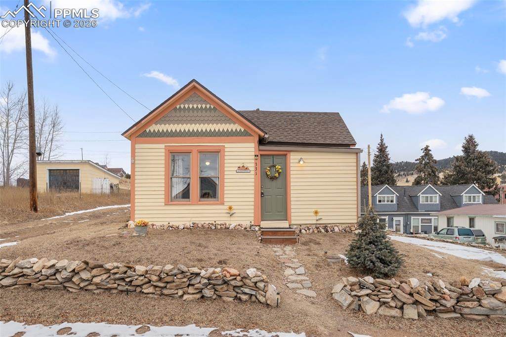 331 Golden Avenue - Photo 1
