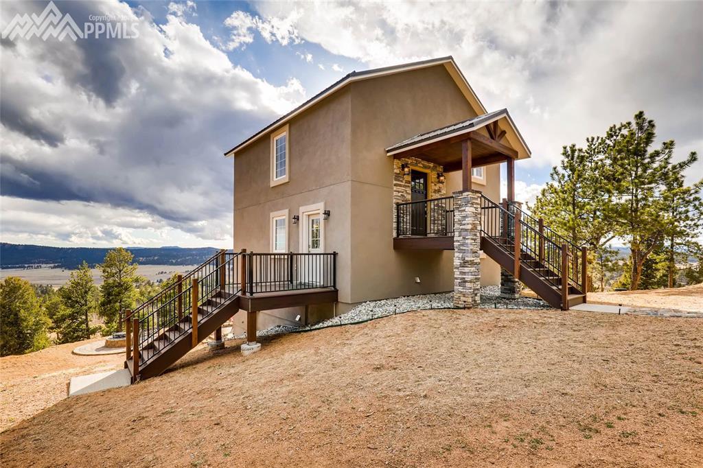 127 Carlton Circle - Photo 1