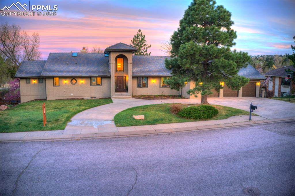 305 Hidden Creek Drive - Photo 1