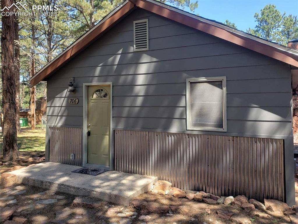 706 Bowman Avenue - Photo 1