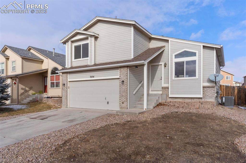 7234 Moss Bluff Court - Photo 1