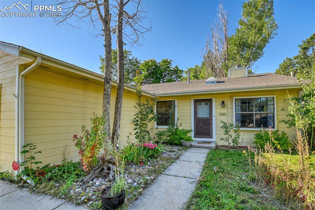 1355 Amsterdam Court - Photo 1