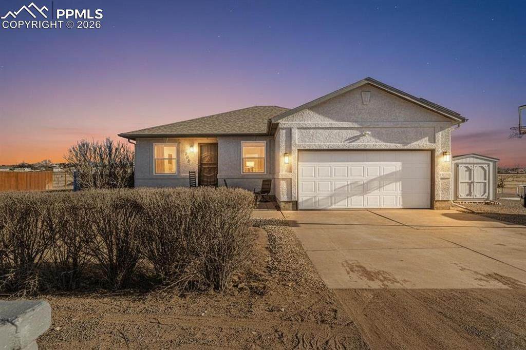 260 Siesta Drive - Photo 1